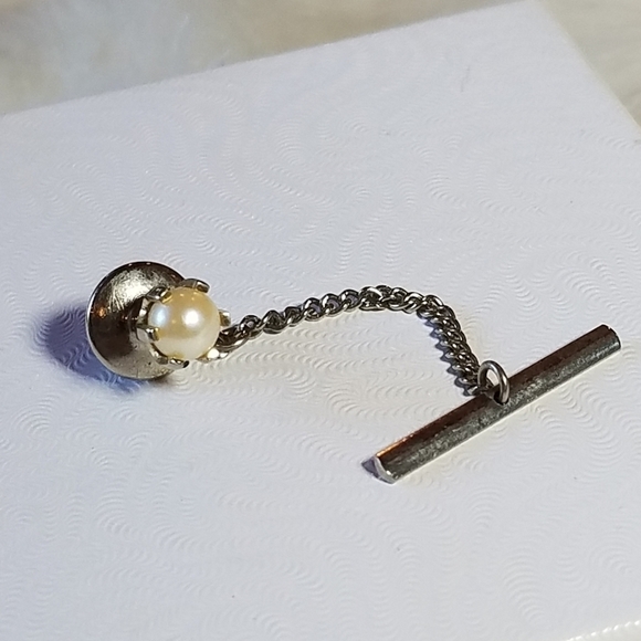 Other - PEARL Tie Tack